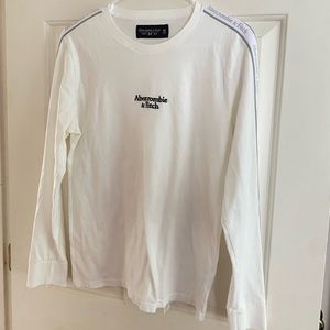 Abercrombie & Fitch White Long Sleeve T-Shirt
